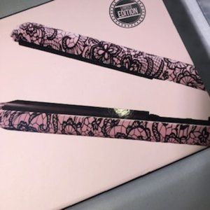 French Lace Straightening and Styling Iron